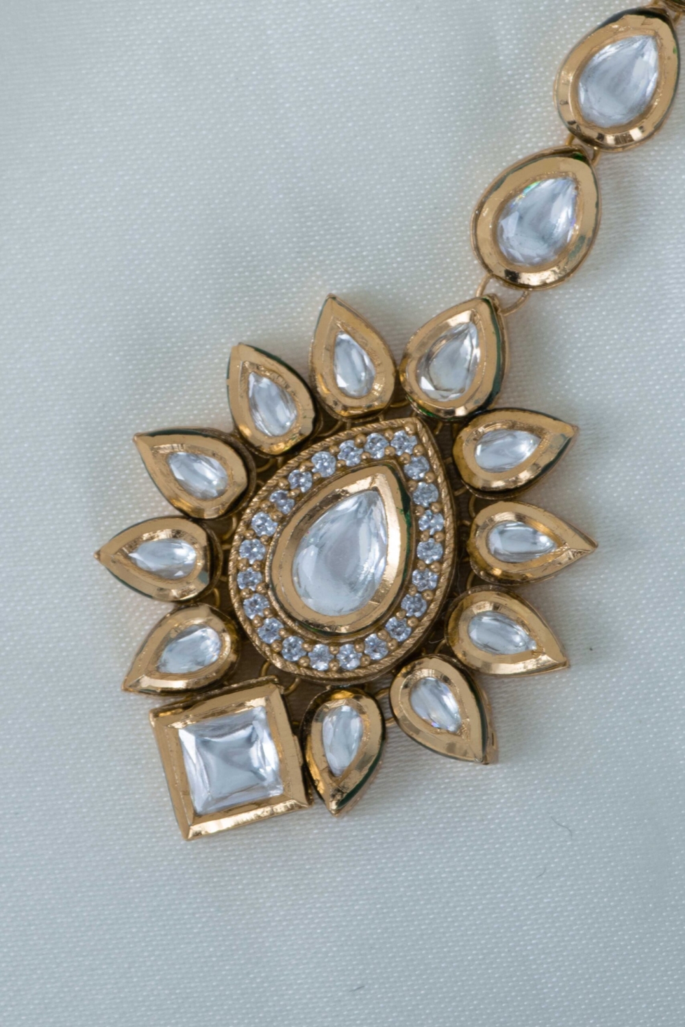 Stunning maang tikka - Image 2