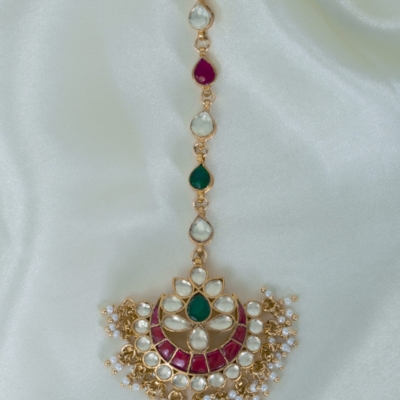 Exclusive kundan Tikka