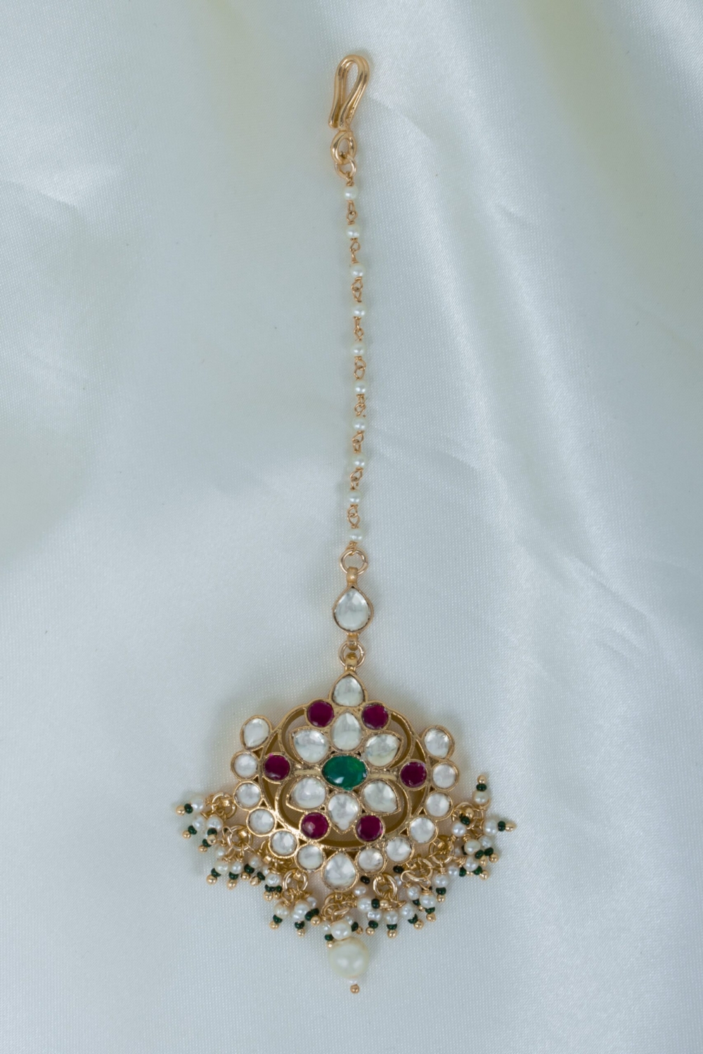 Classic pachi kundan tikka ( 2 colours )