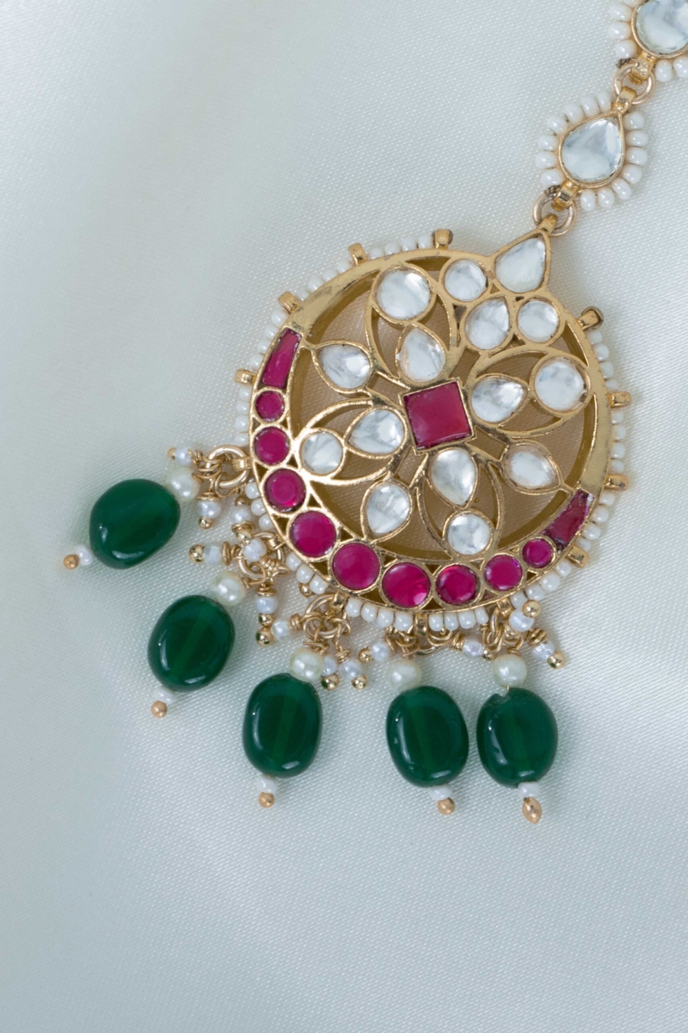 Multicolour pachi kundan tikka - Image 2