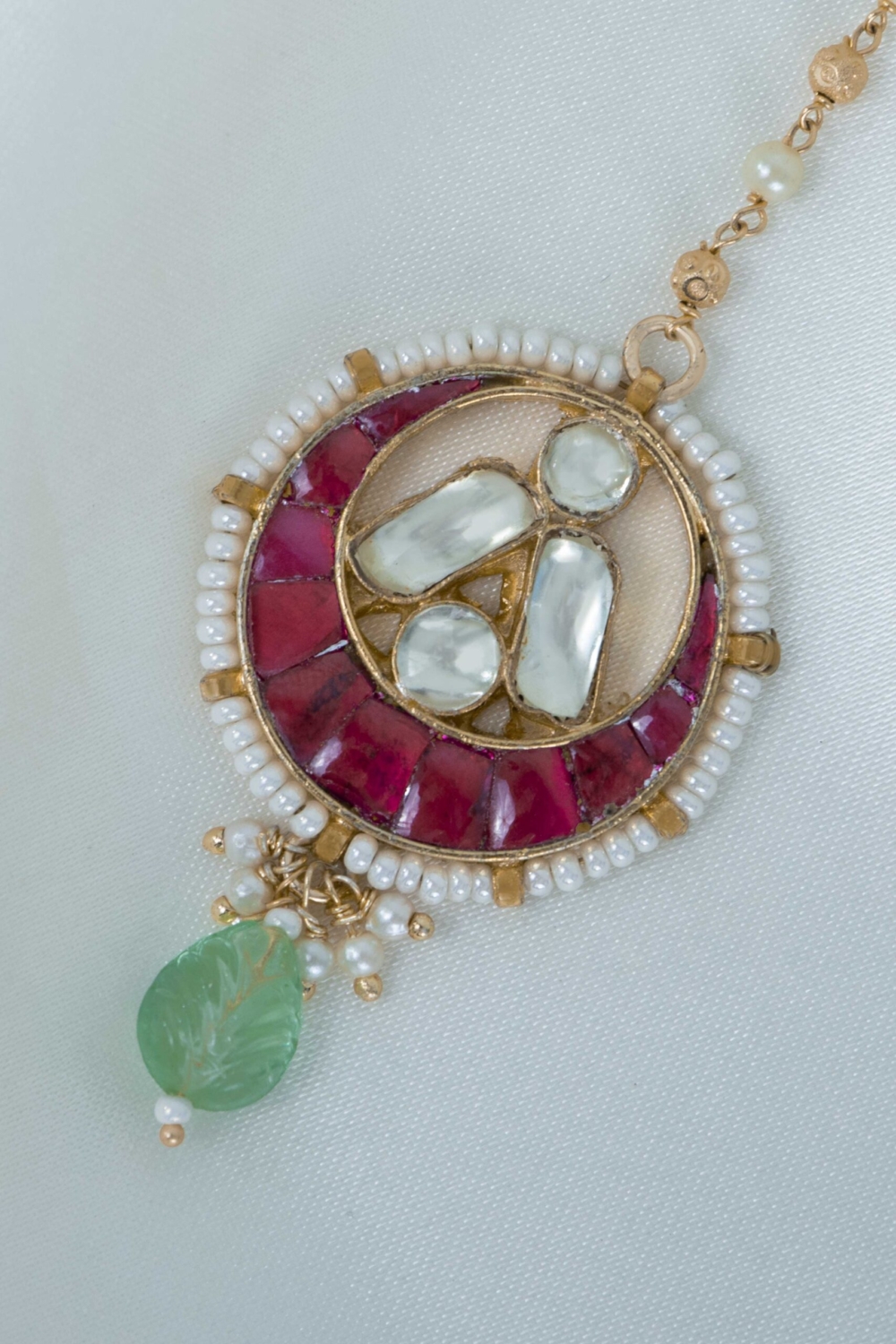 Elegant pachi kundan tikka - Image 2