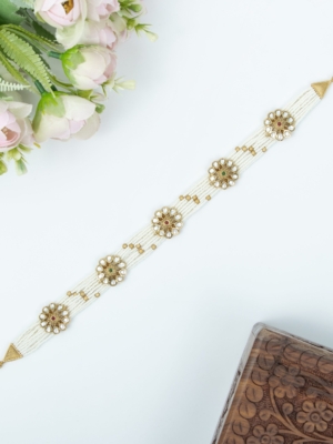 Antique mathapatti with pearl fusion
