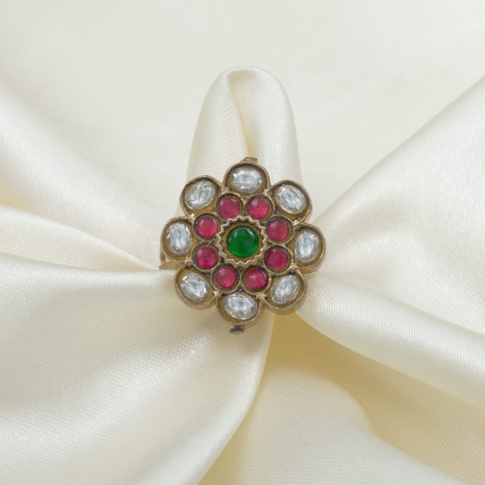 Fancy jadau finger ring