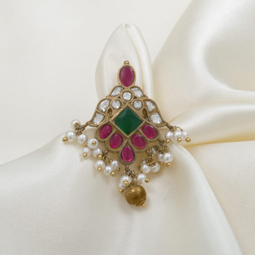 Beautiful jadau finger ring