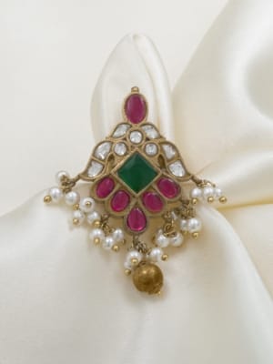 Beautiful jadau finger ring