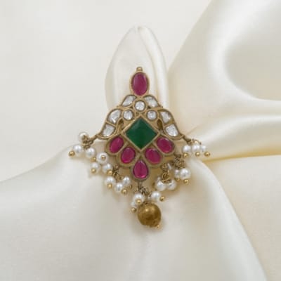 Beautiful jadau finger ring
