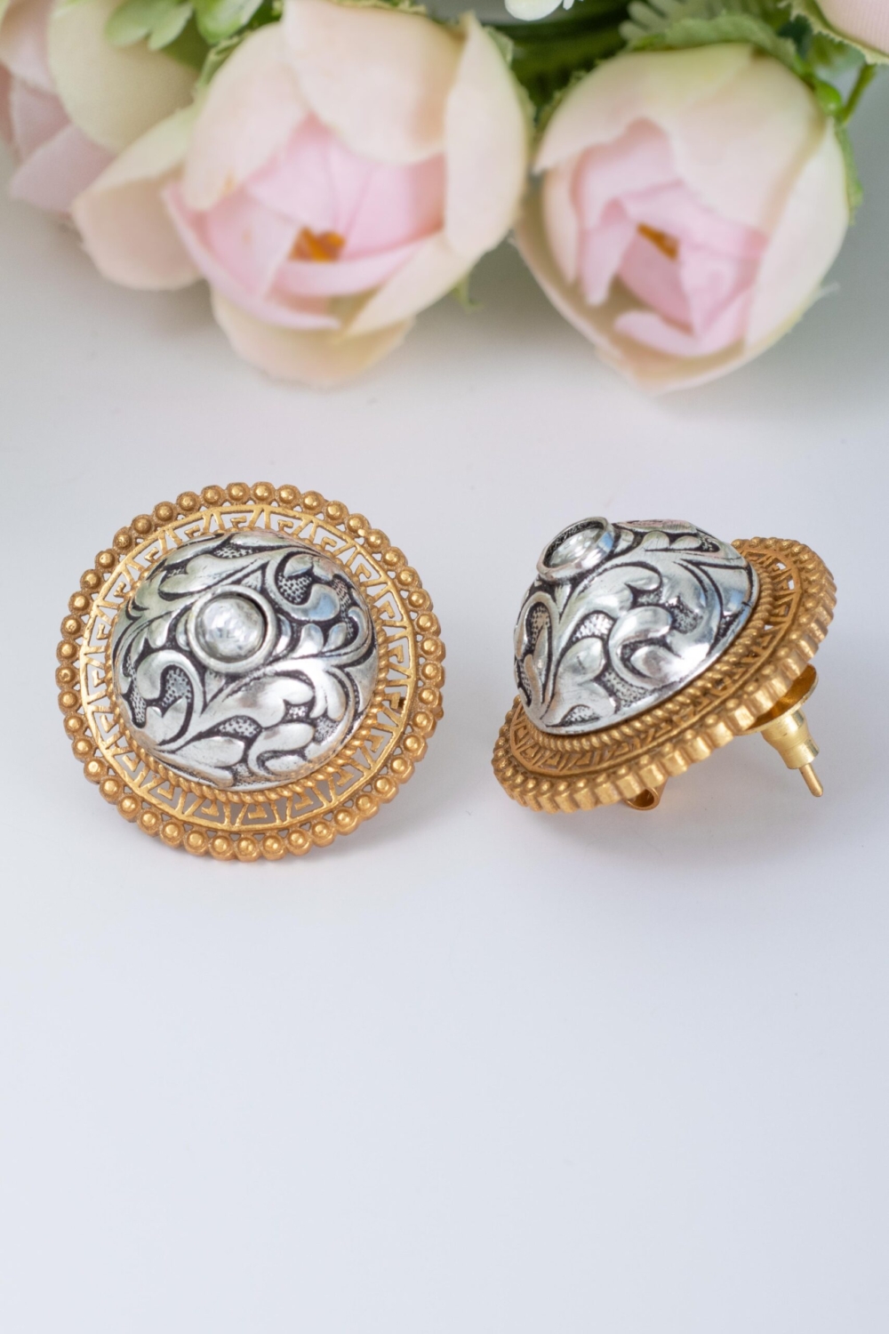 Classic Two tone bold stud - Image 2