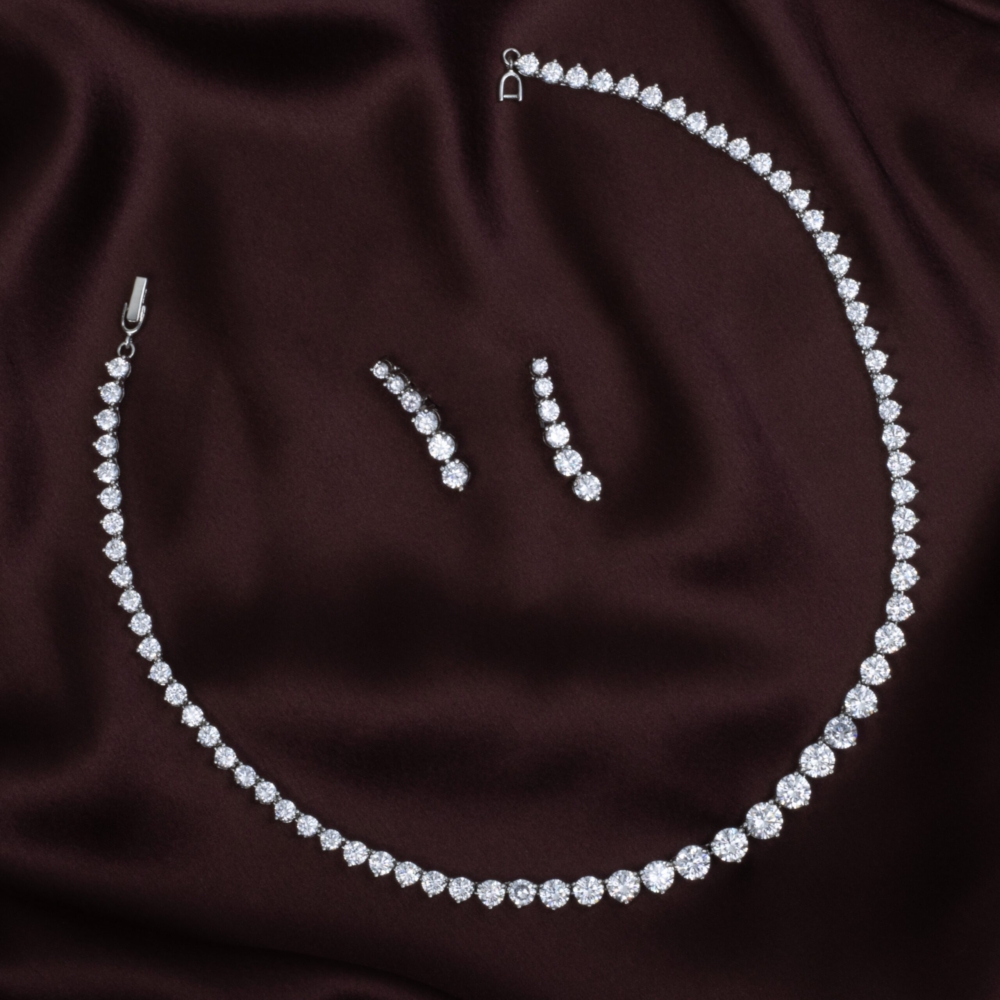Elegant single line american diamond set