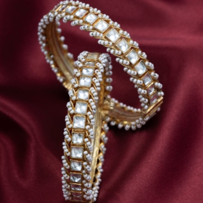 Pachikundan bangles