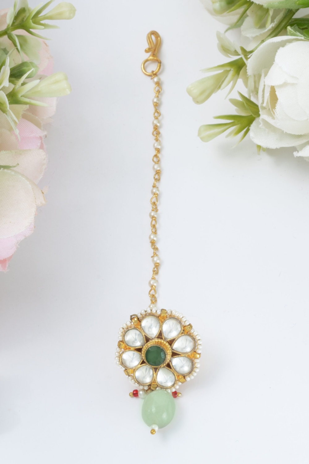 Royal Charm Kundan Bore