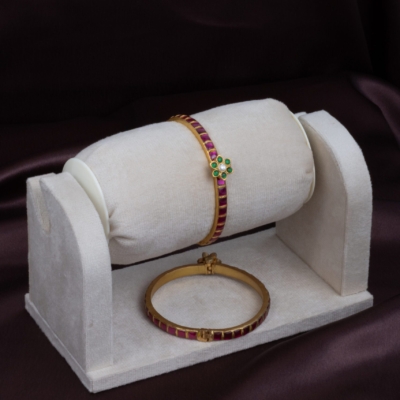Precious Stone Kundan Kada