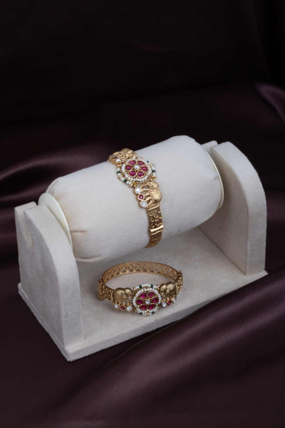 Blooming Kundan Kada