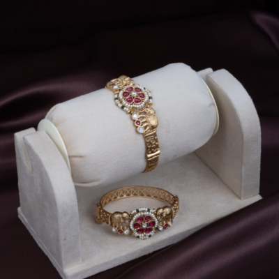 Blooming Kundan Kada
