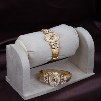 Golden Pearl Radiance Kada