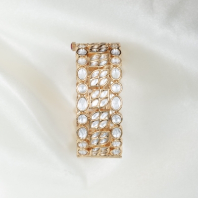 Modern Kundan Kada