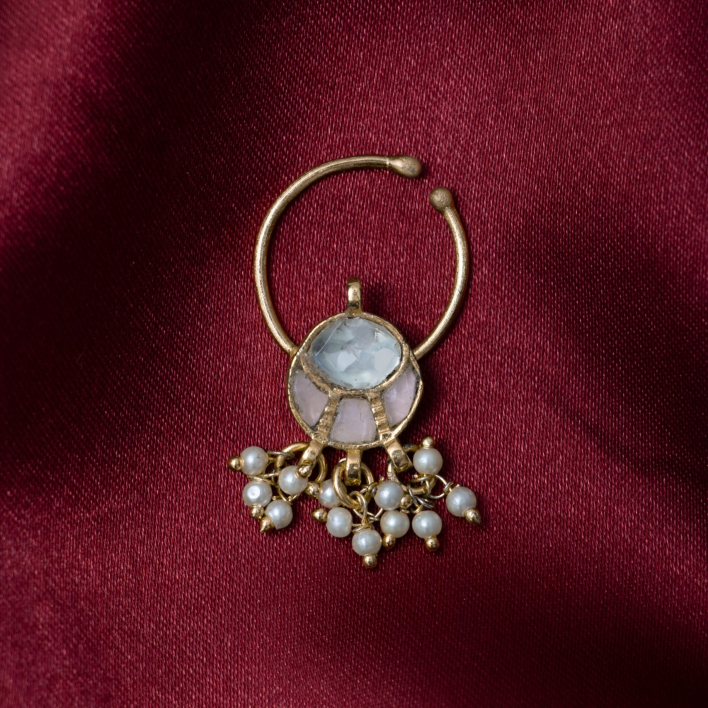 Elegant Kundan Nath