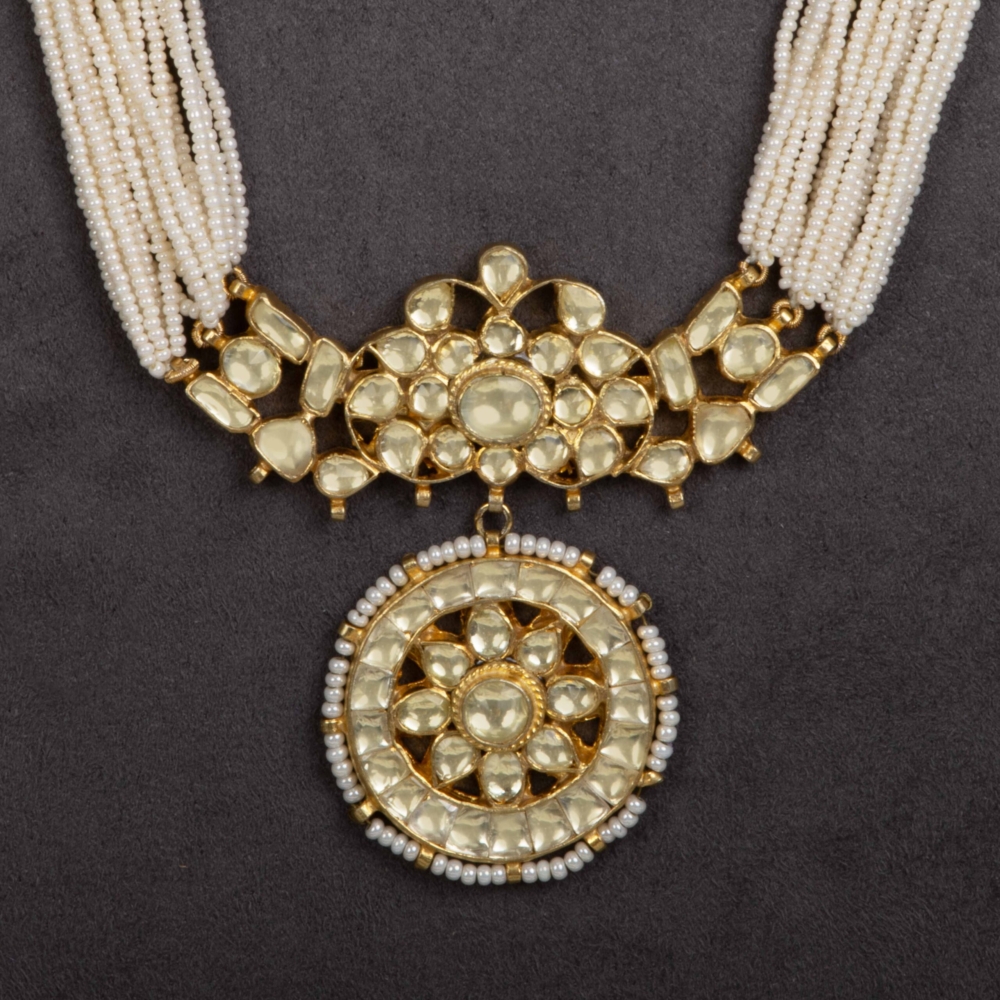 Pearl Kundan Charm Set - Image 2