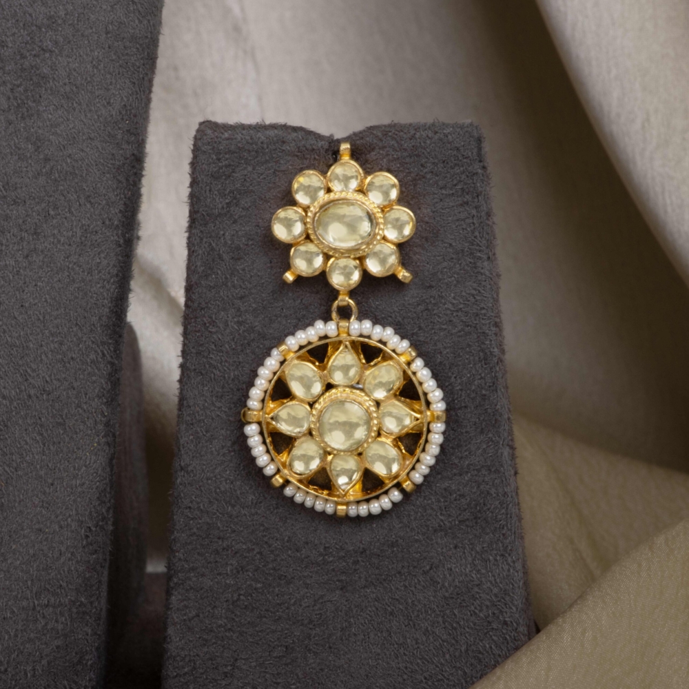 Pearl Kundan Charm Set - Image 3