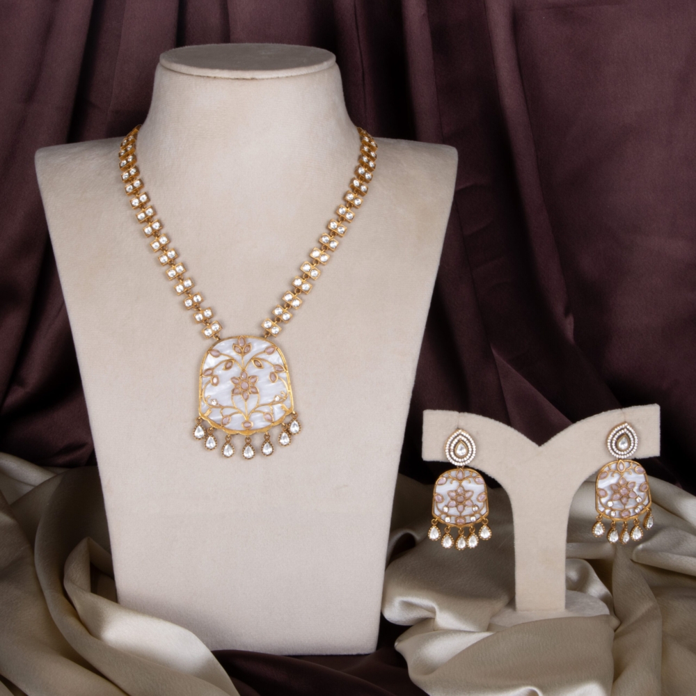 Kundan & Pearl Heritage Set