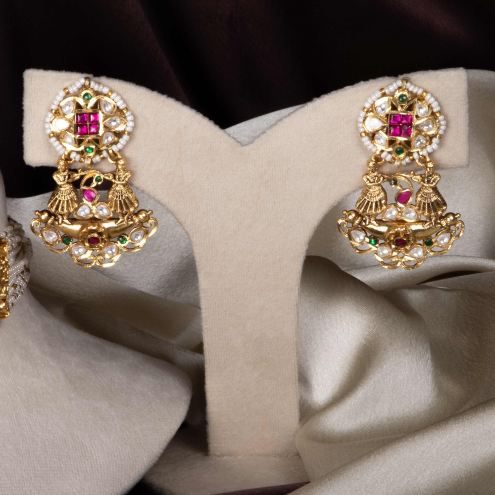 Antique Gold Regal Set - Image 3