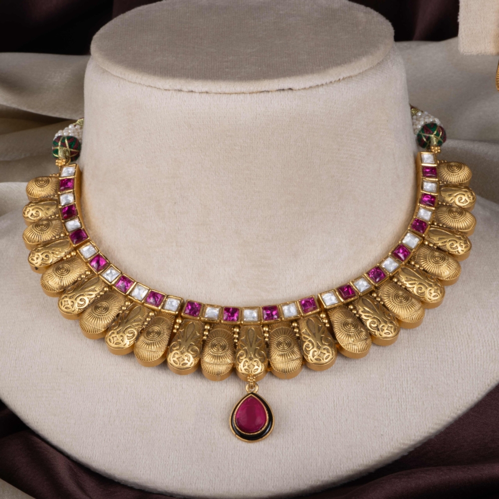 Antique Kundan Choker Set - Image 2
