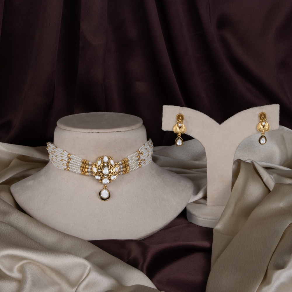 Kundan Radiance Line Set
