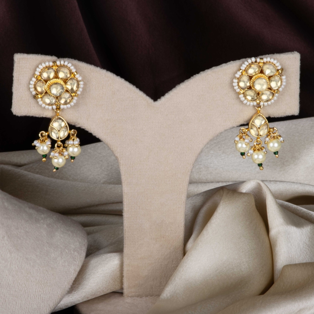 Divine Kundan Dollar Pearl Set - Image 3