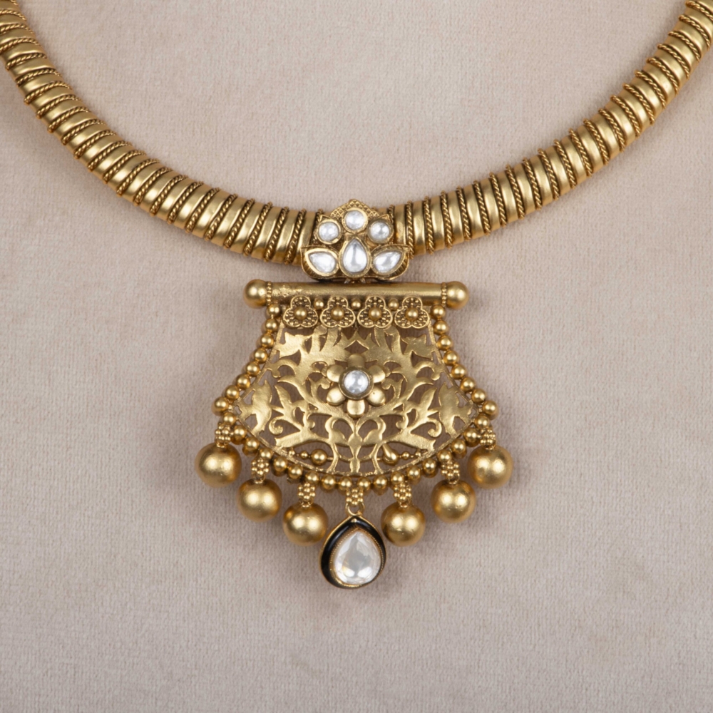 Gold Heritage Antique Set - Image 2
