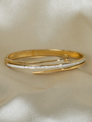 Sculpted kada