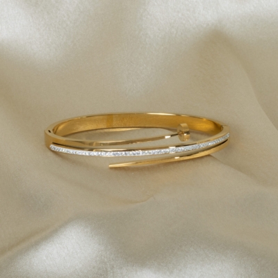 Sculpted kada