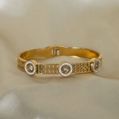 The Royal kada