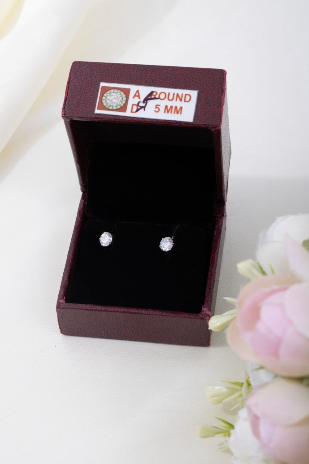 Signity studs 5mm