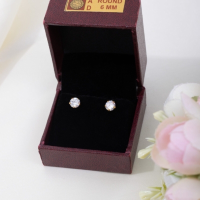 Signity studs 6mm