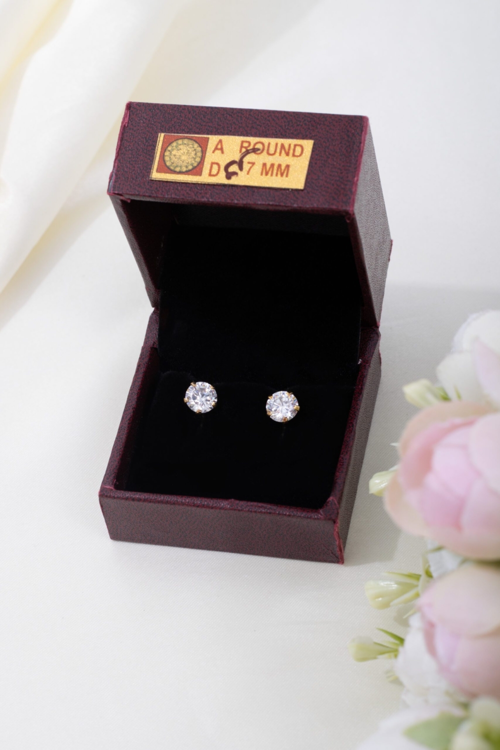 Signity studs 7mm