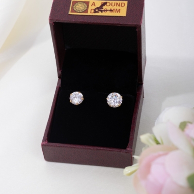 Signity studs 8mm